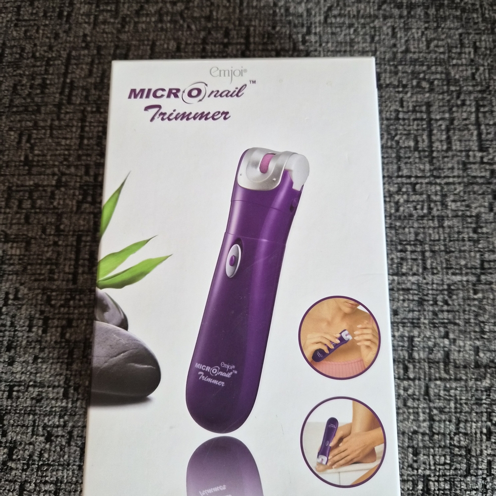 Emjoi MICRO Nail Trimmer in Purple